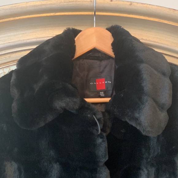 Gallery Faux Fur Coat - Picture 2 of 9